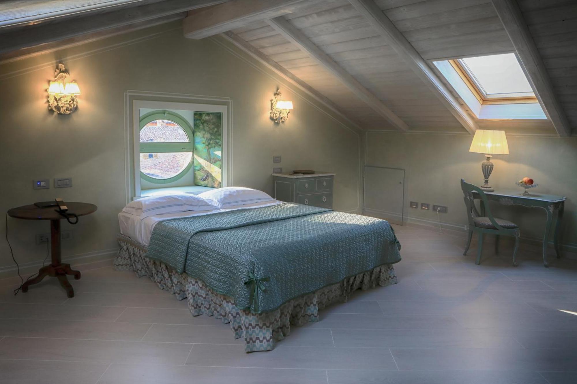 Relais Villa Prato 몸바루초 외부 사진