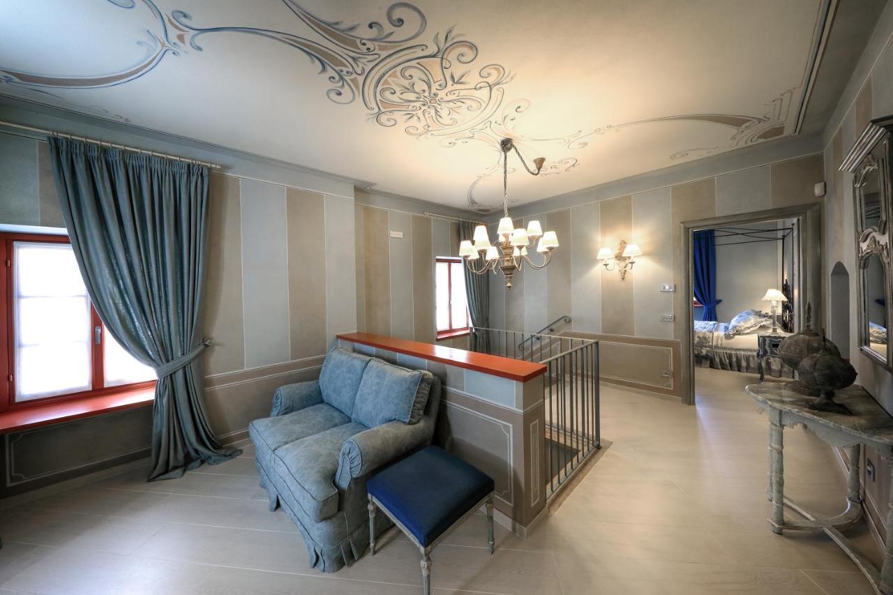 Relais Villa Prato 몸바루초 외부 사진